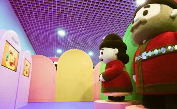 임금님과 왕비님 사진