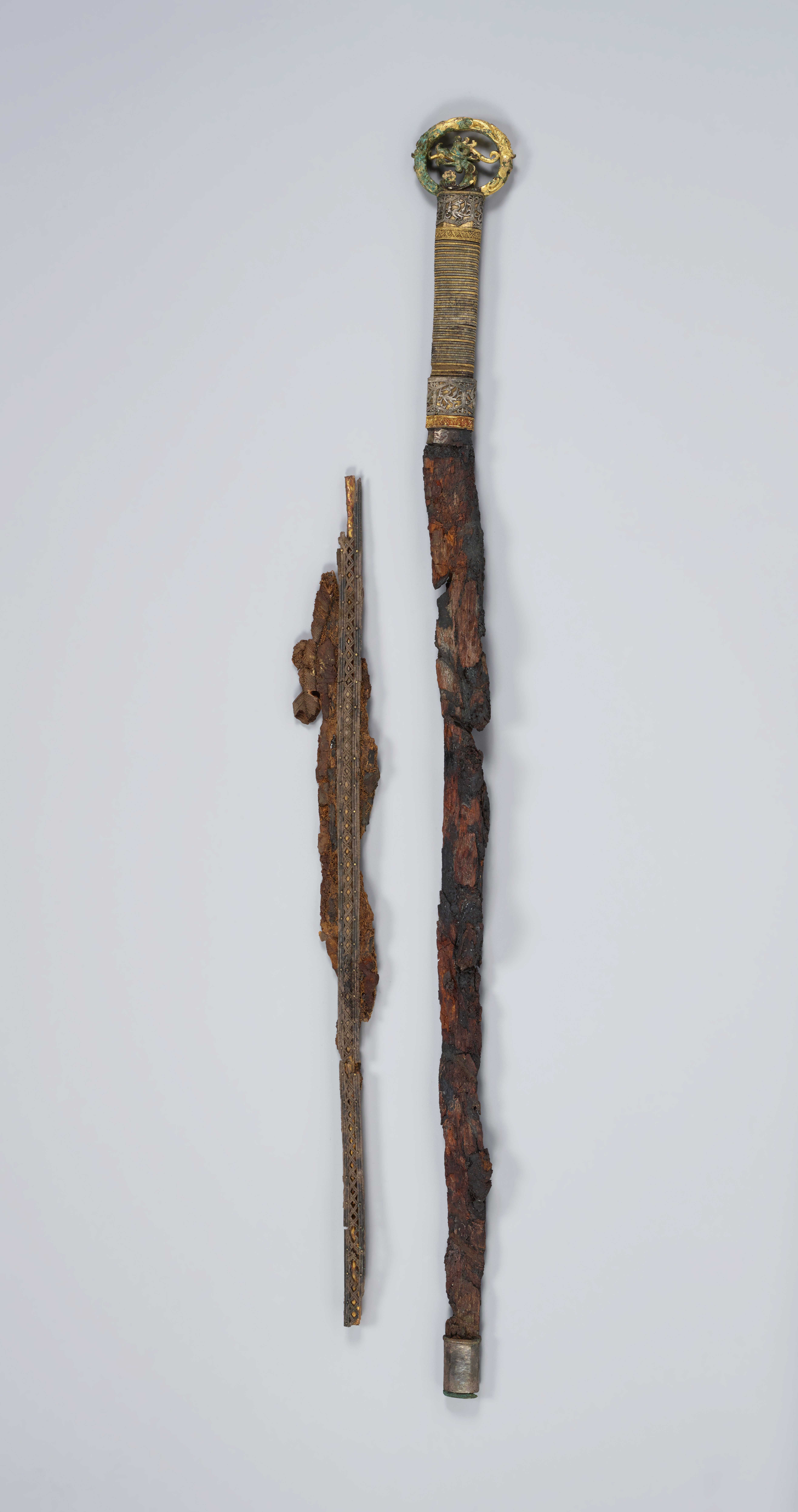 용·봉황무늬 고리자루큰칼(왕) 대표이미지