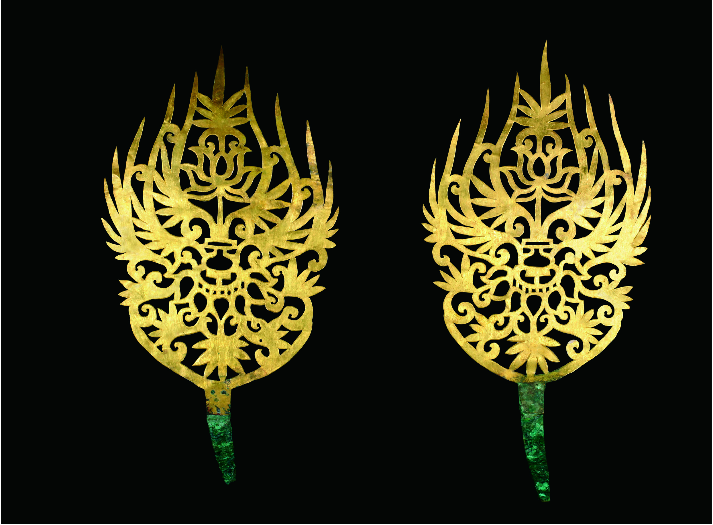 Crown Ornaments (Queen) Image