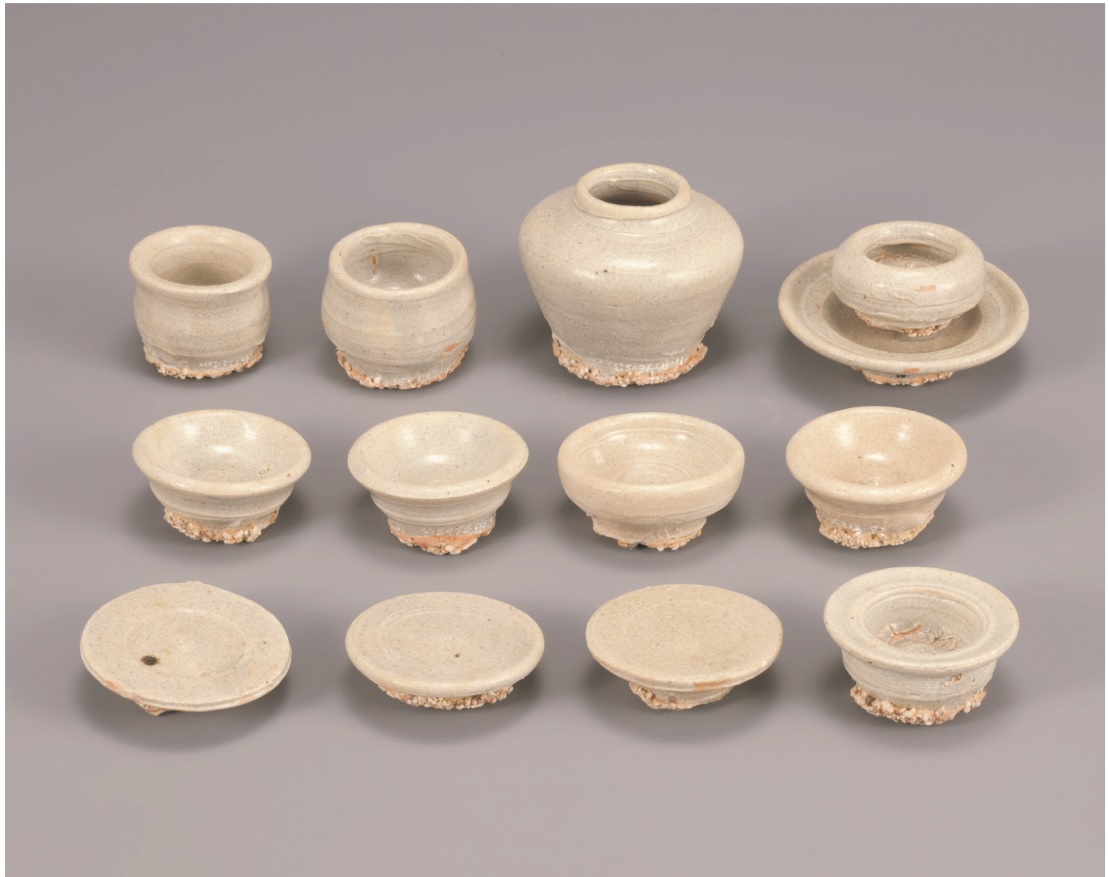 White Porcelain Funerary Objects (Noeun-dong, Daejeon) Image